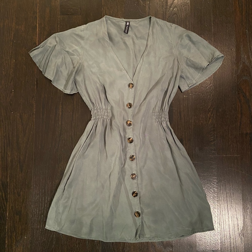 Zara Soft Green Button Up Flutter Sleeve Mini Dress
